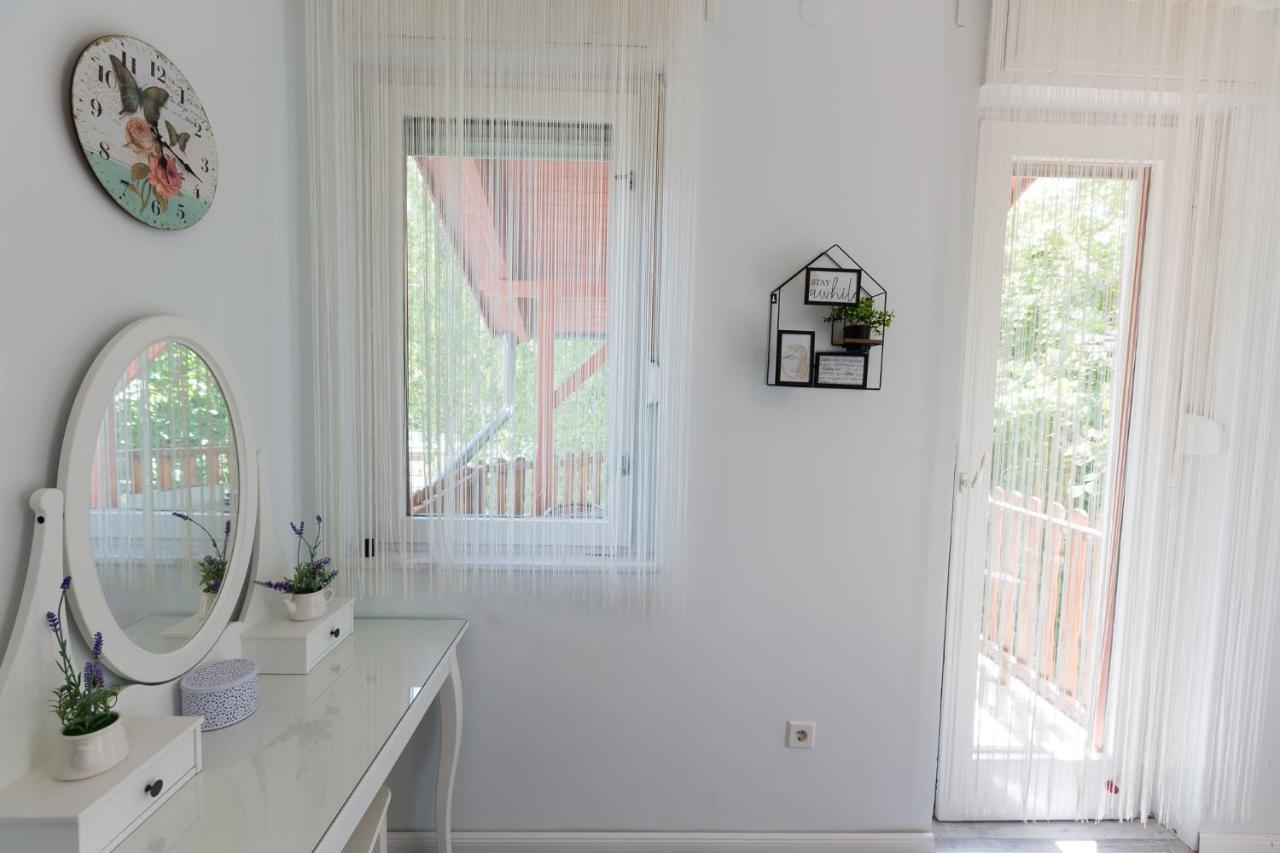 Holiday House Шиофок Экстерьер фото
